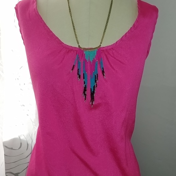 💙Hot pink sequin back tank - Picture 3 of 4